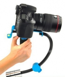 Компактный стабилизатор для фото- и видеокамер